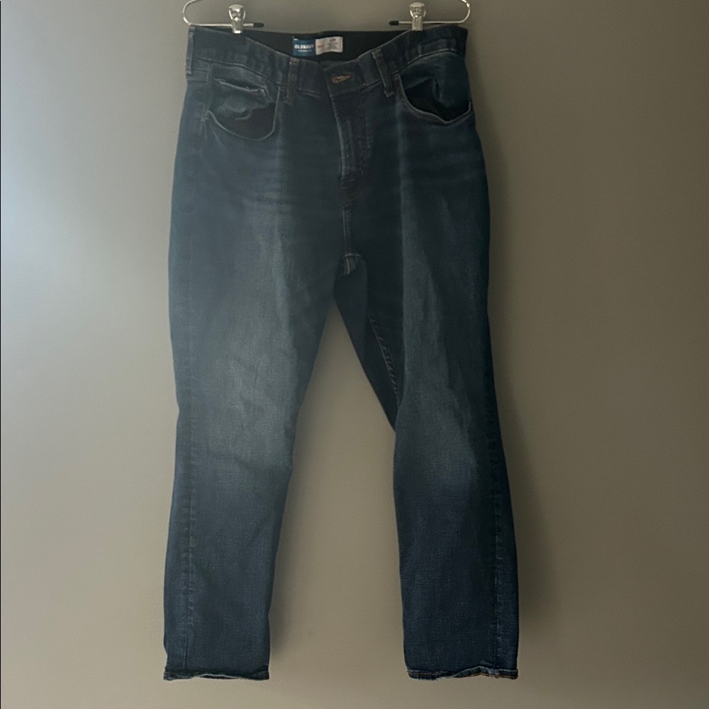 Old Navy Slim Straight Jeans in Dark Wash Blue